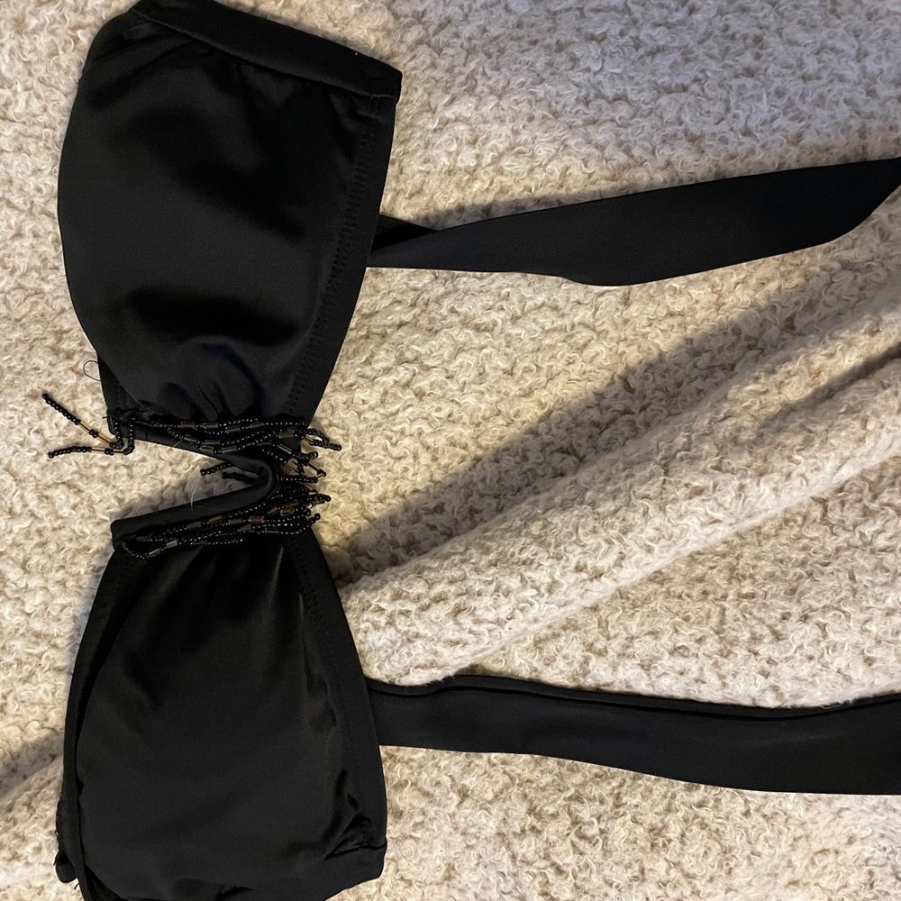 Black bikini top